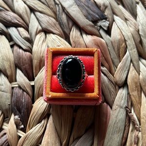 Black onyx ring